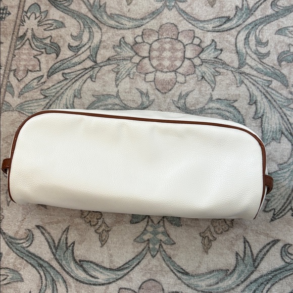 Mark & Graham Handbags - “Unmnogrammed” Daily vegan leather travel pouch